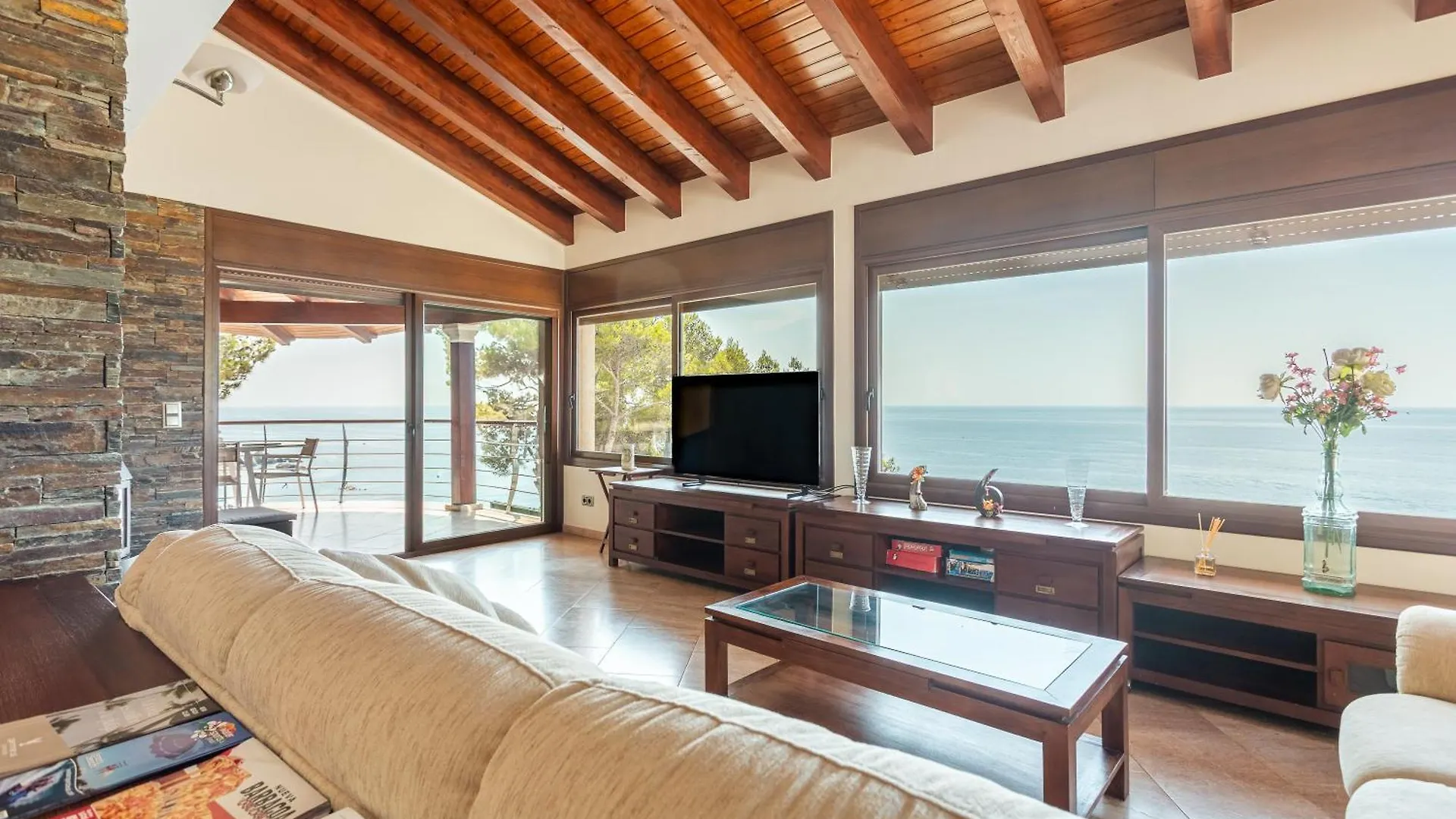 Villa Con Infinity Pool Lloret de Mar 0*,  Spanje